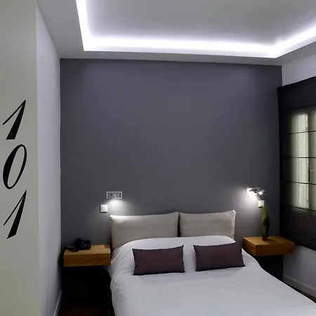 Fresh Boutique Hotel 3*