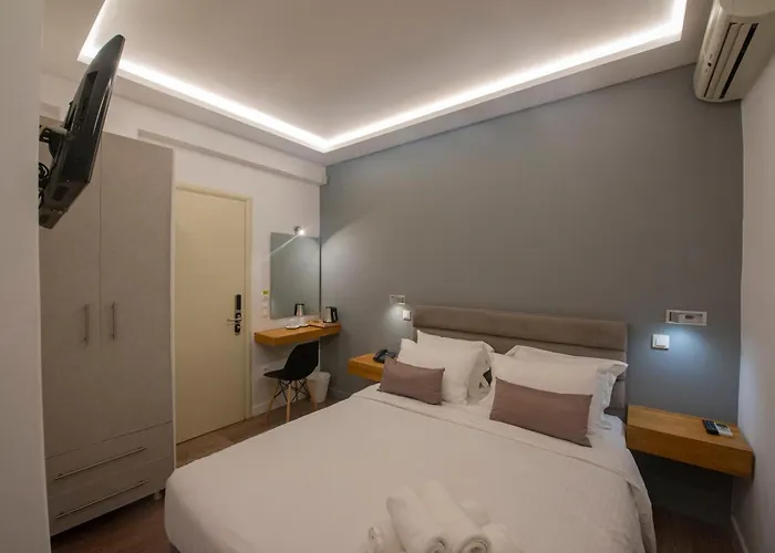 Fresh Boutique Hotel 3*